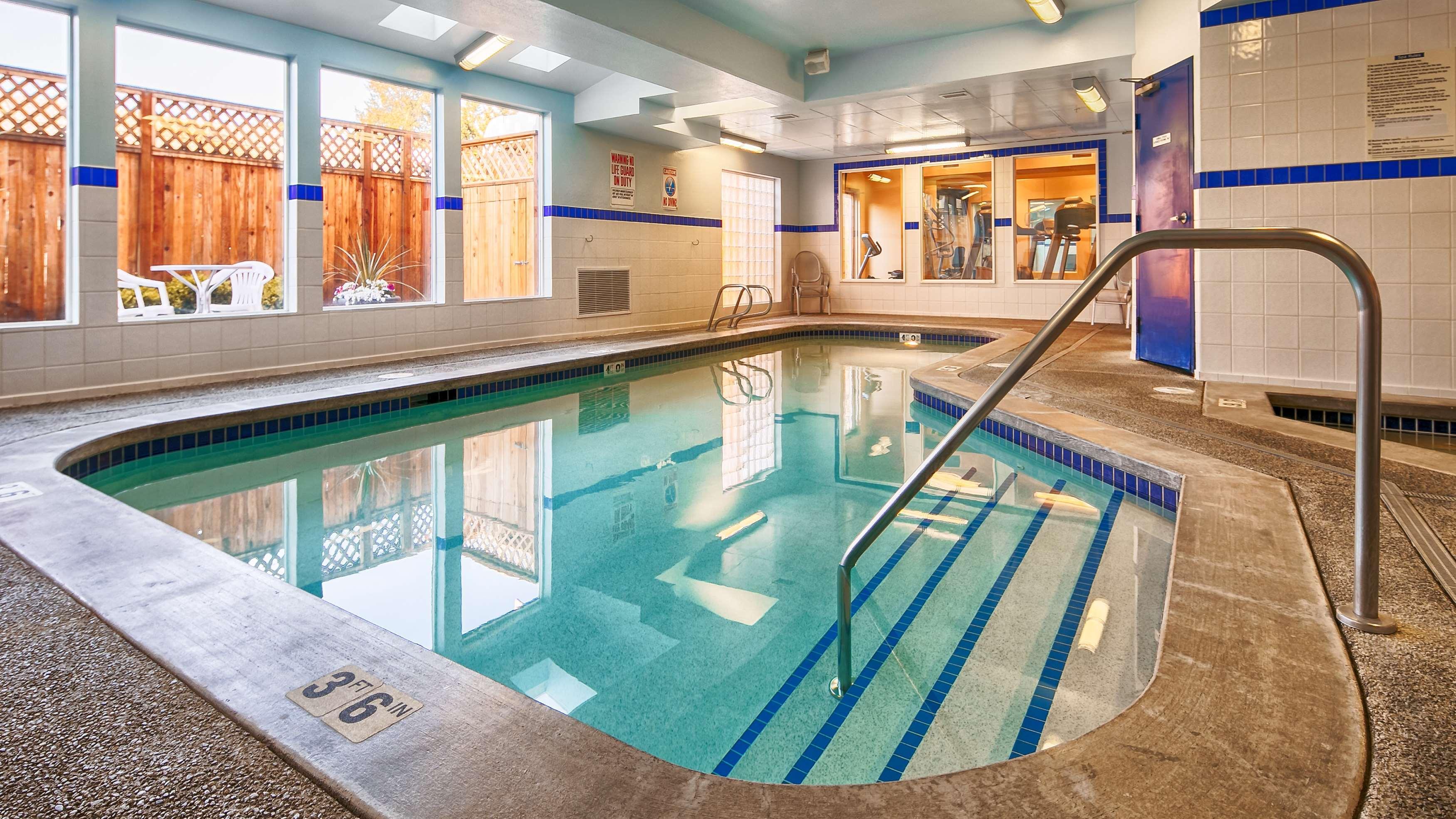 Executive Residency By Best Western Navigator Inn & Suites Евърет Екстериор снимка