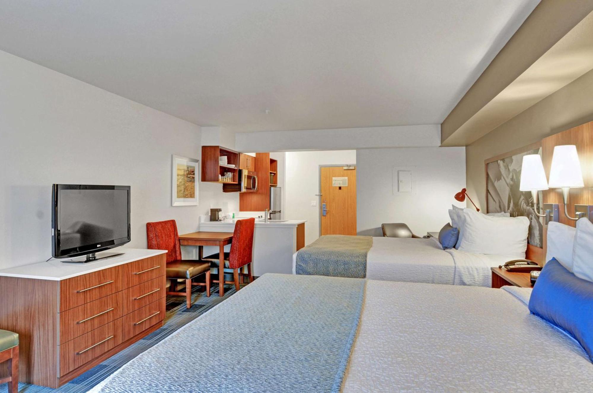 Executive Residency By Best Western Navigator Inn & Suites Евърет Екстериор снимка