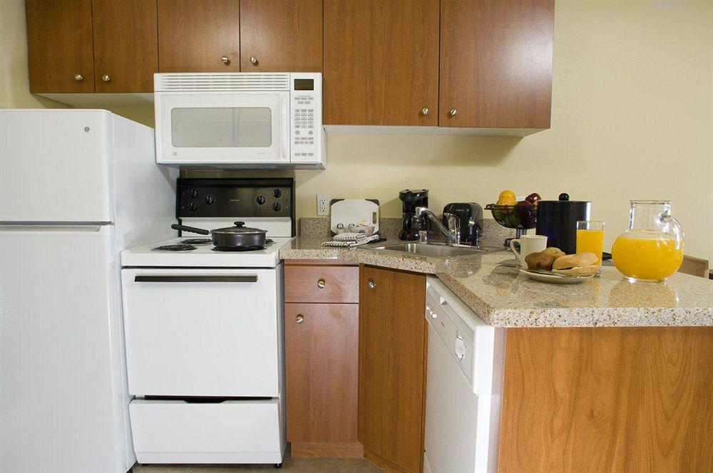 Executive Residency By Best Western Navigator Inn & Suites Евърет Стая снимка